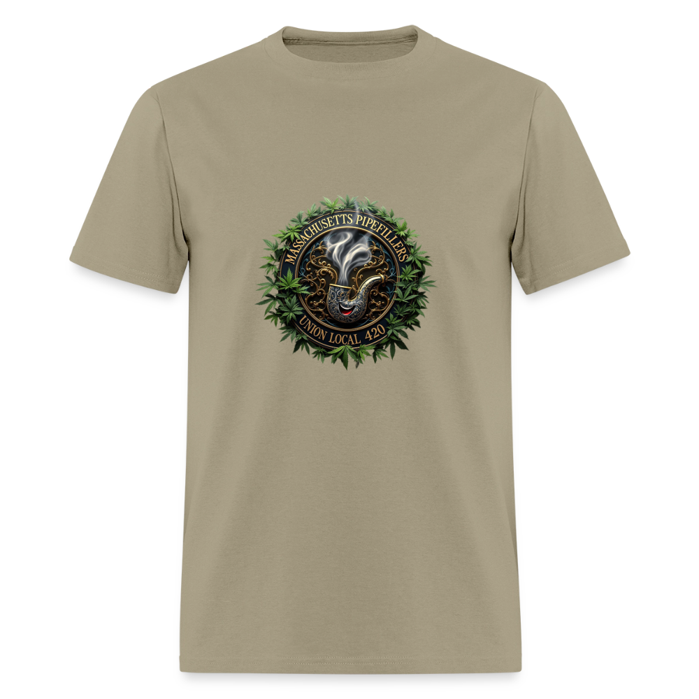 MASSACHUSETTS PIPEFILLERS UNION LOCAL 420 Men's T-Shirt - khaki