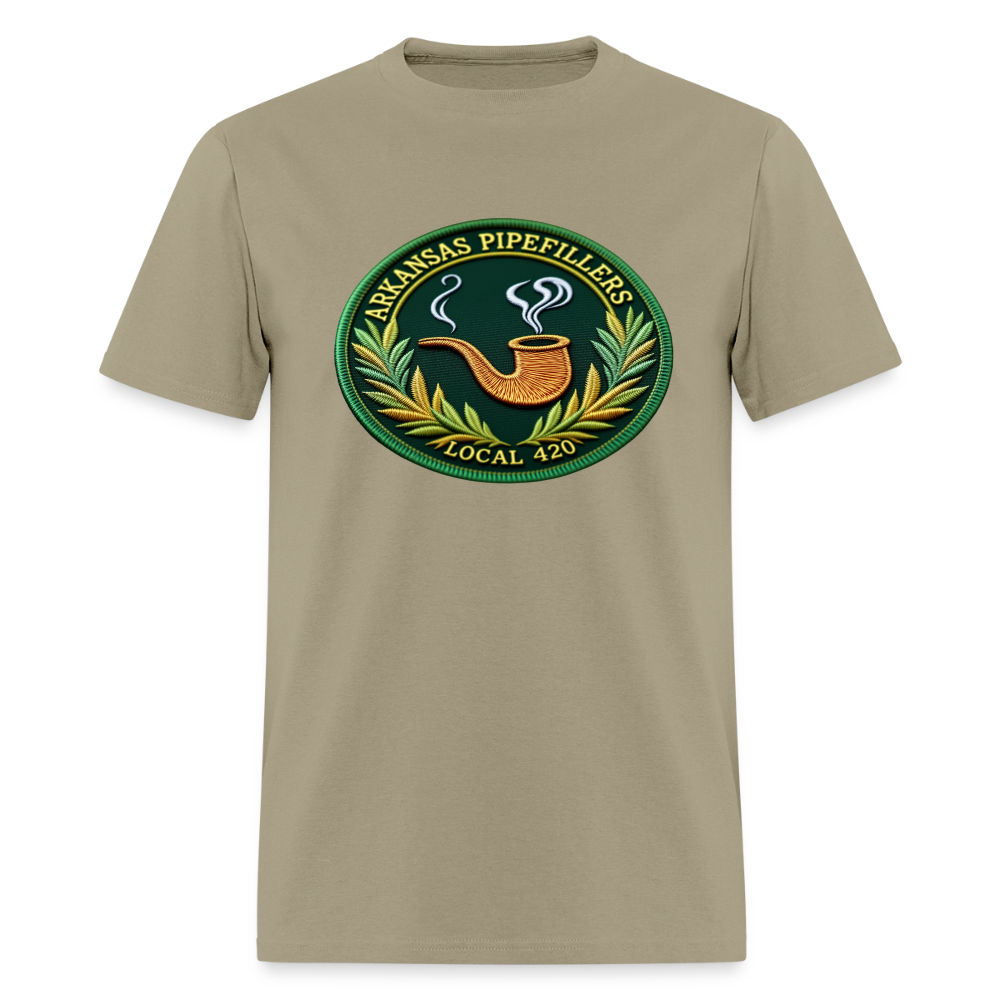 ARKANSAS PIPEFILLERS LOCAL 420 F/B EMBLEMS  Men's T-Shirt - khaki