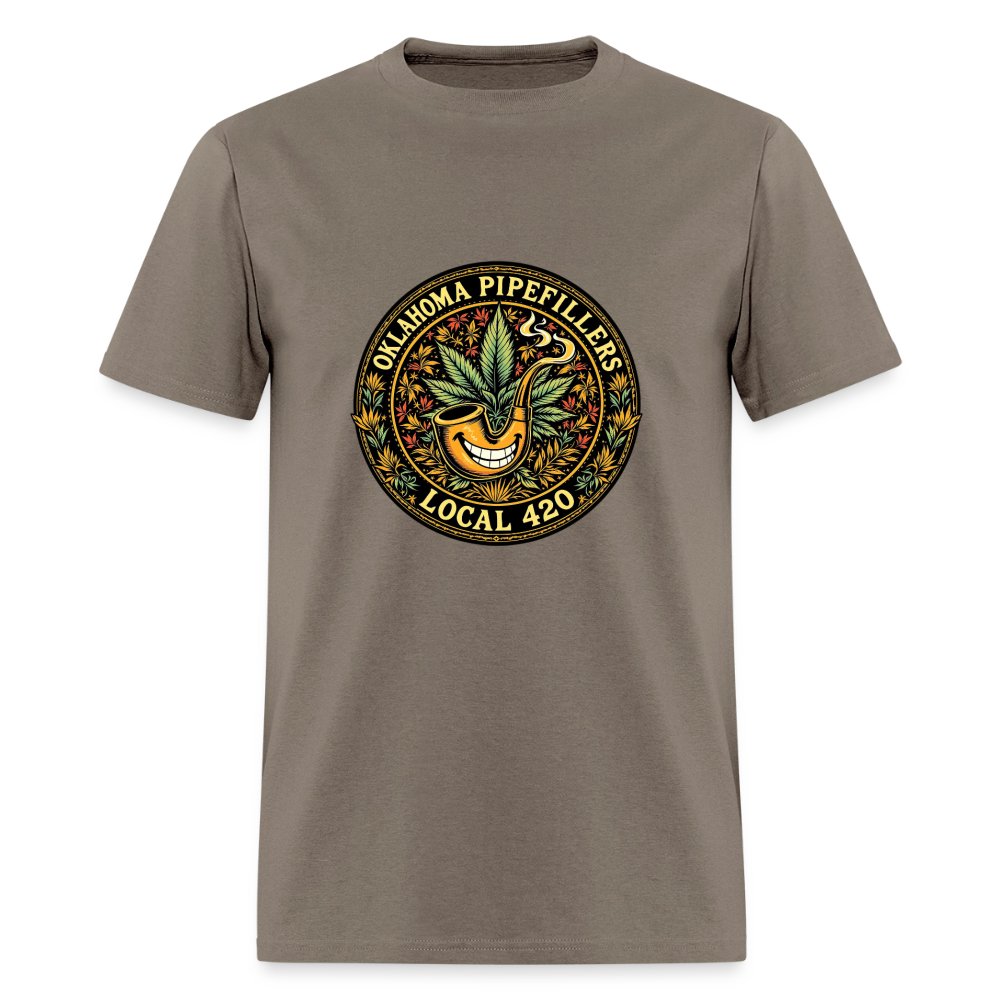 OKLAOMA PIPEFILLERS LOCAL 420  Men's T-Shirt - safari